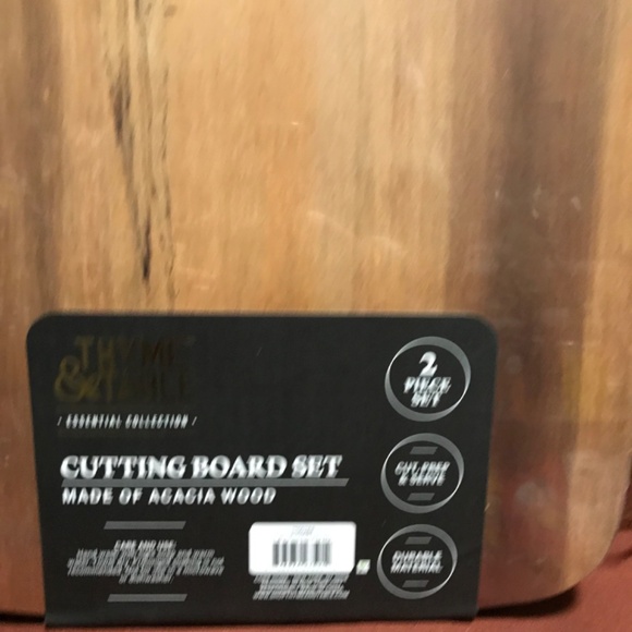 Thyme&Table Cutting Board Set New - Picture 7 of 11